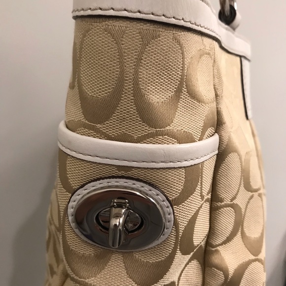 COACH purse - Picture 2 of 11